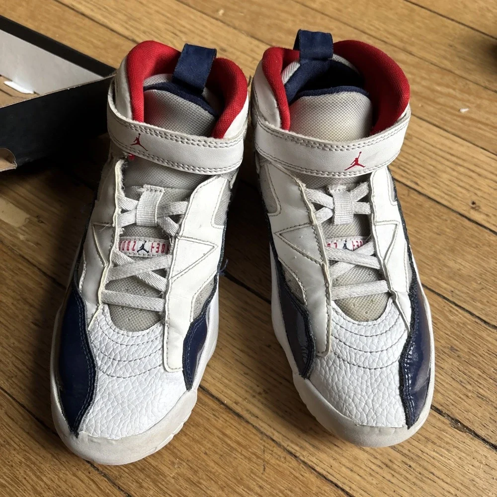 nike air jordan jumpman two trey shoes GS 1y Youth DQ8432-102 White Shoes